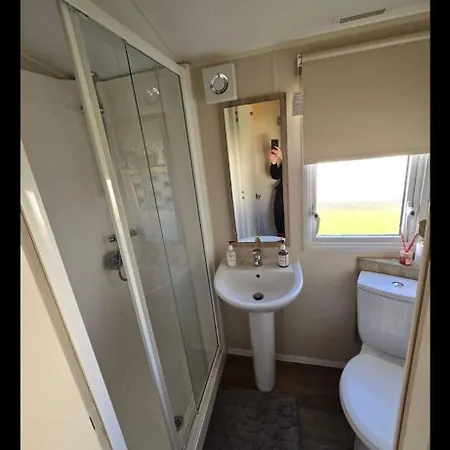 8 Berth Caravan Martello Beach Clacton Jaywick Sands Exterior photo